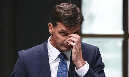 Angus Taylor Trapped In Office For 3 Hours After Confusing Push With&nbsp;Pull